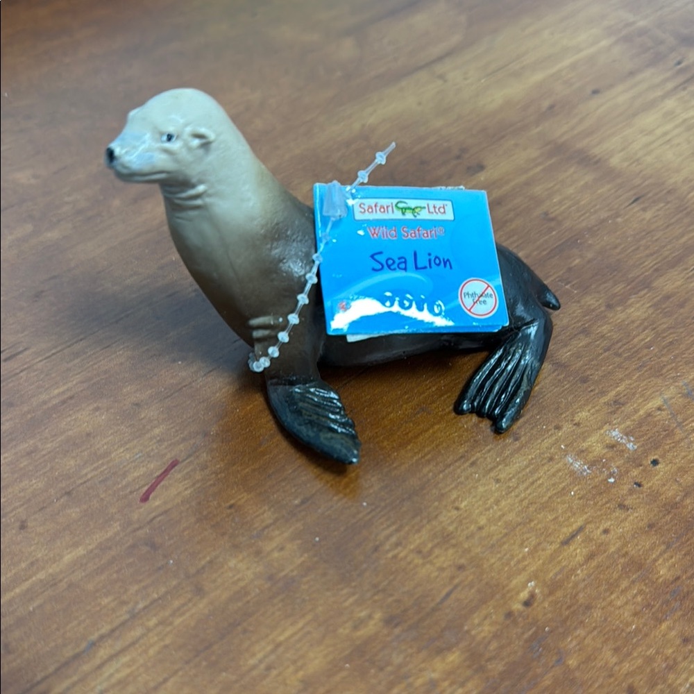 Vintage NEW 1995 Safari Limited Sea Lion Toy Figurine - Brown and Black
